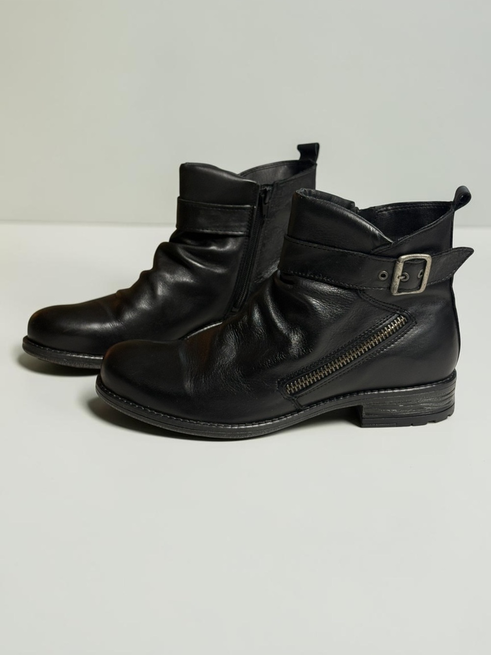 Eric Michael Tucson Black Leather Ankle Moto Boots Size 40